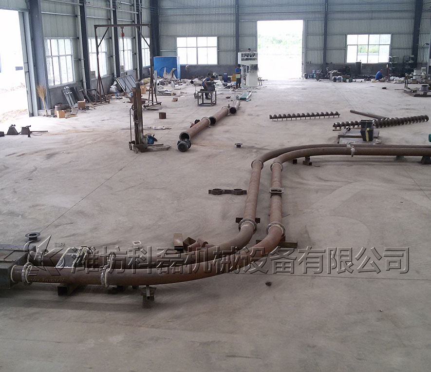 管鏈輸送(song)機生産測試(shì)車間 第1張