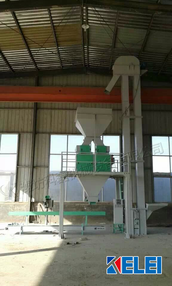 KLC-50K包裝(zhuāng)機（單鬥(dòu)雙秤） 敞(chang)口袋包(bao)裝機 敞(chǎng)口袋包(bao)裝秤 第(di)3張