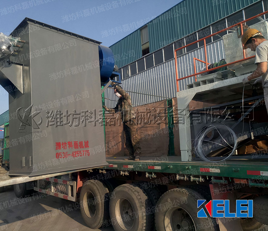 襄阳用裕橡胶(jiao)制造有限公司(sī)噸袋包裝機發(fa)貨現場實拍 第(di)2張