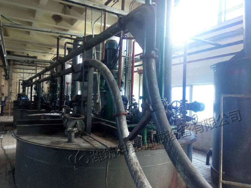 管鏈輸送機爲(wei)硫磺的密閉無塵(chén)輸送保駕護航 第(dì)2張