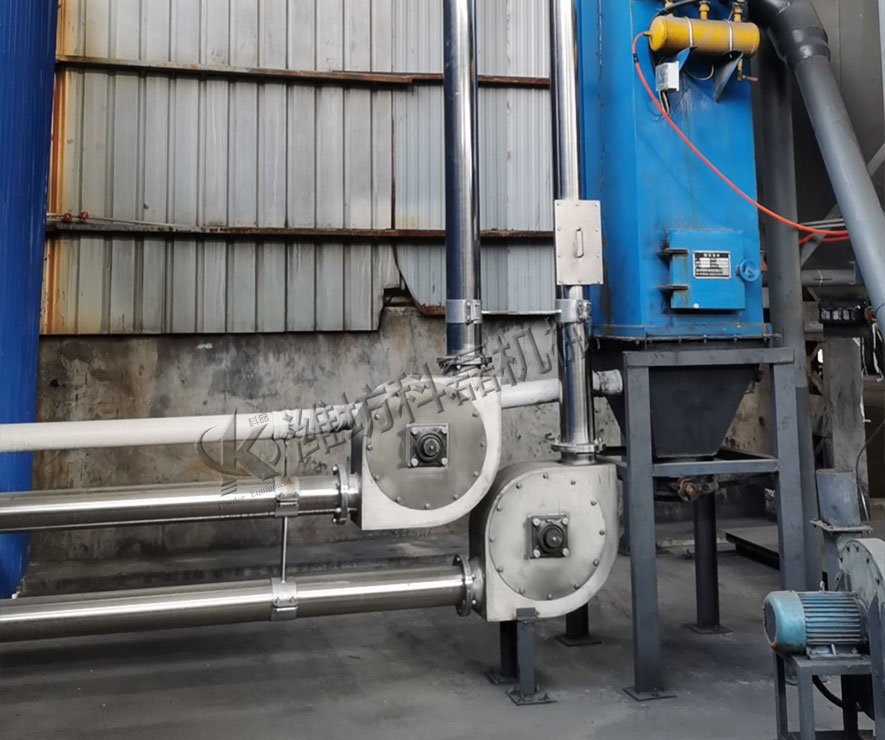 管鏈(liàn)輸送機非标(biāo)定制