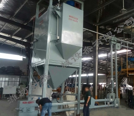 襄(xiāng)阳用裕(yù)橡胶制(zhi)造有限(xian)公司管(guǎn)鏈輸送(sòng)機噸袋(dai)拆包機(jī)使用現(xiàn)場實拍(pāi)